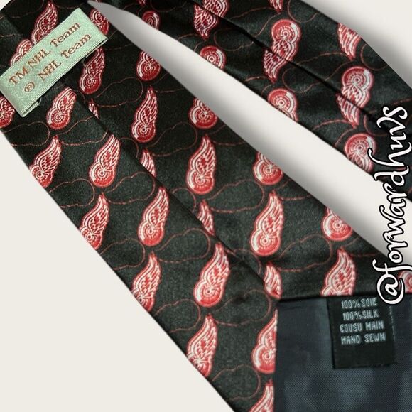 Detroit Red Wings Hockey Team Necktie – 53 Inches - Picture 4 of 7